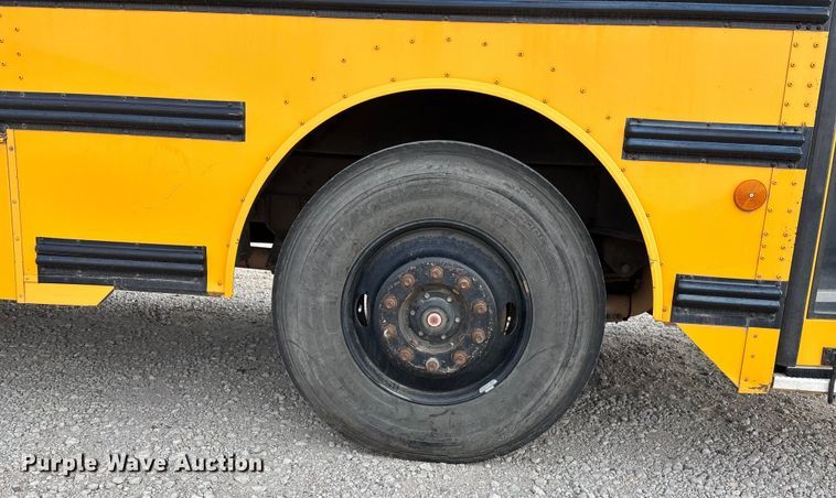 image for item OE9370 2005 Thomas Built school bus