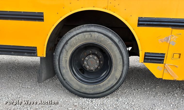 image for item OE9370 2005 Thomas Built school bus