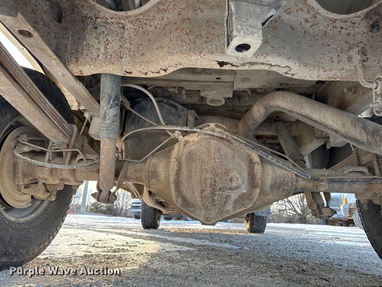 image for item OE9512 2003 Chevrolet Silverado 2500HD Ext. Cab pickup truck