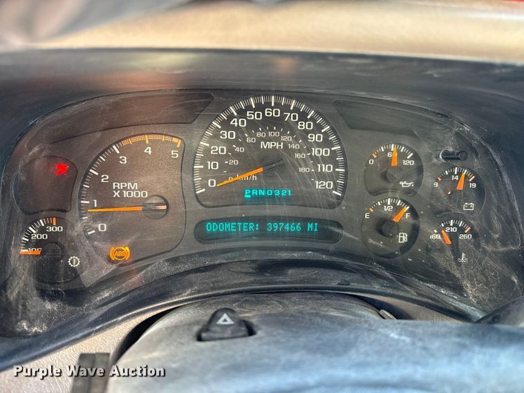 image for item OE9512 2003 Chevrolet Silverado 2500HD Ext. Cab pickup truck