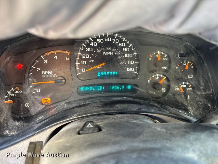 image for item OE9512 2003 Chevrolet Silverado 2500HD Ext. Cab pickup truck