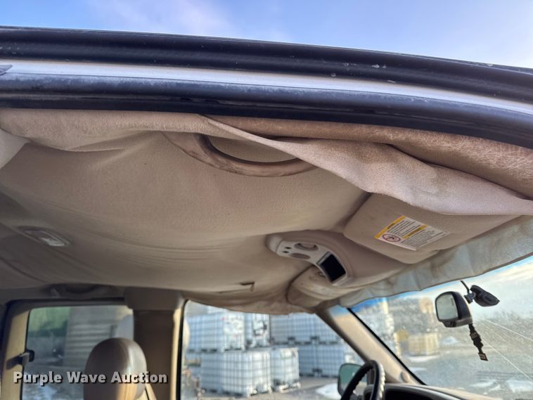 image for item OE9512 2003 Chevrolet Silverado 2500HD Ext. Cab pickup truck