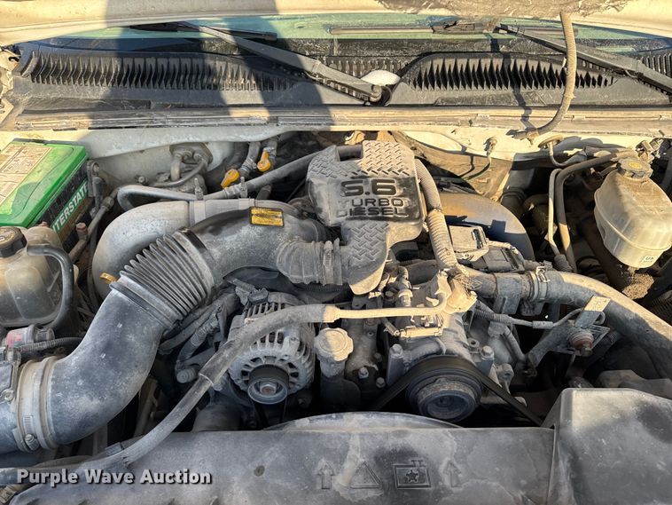 image for item OE9512 2003 Chevrolet Silverado 2500HD Ext. Cab pickup truck