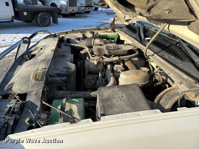 image for item OE9512 2003 Chevrolet Silverado 2500HD Ext. Cab pickup truck