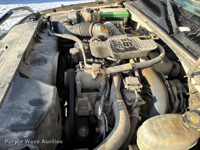 image for item OE9512 2003 Chevrolet Silverado 2500HD Ext. Cab pickup truck