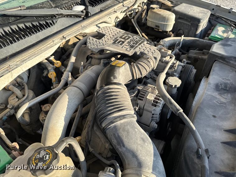 image for item OE9512 2003 Chevrolet Silverado 2500HD Ext. Cab pickup truck