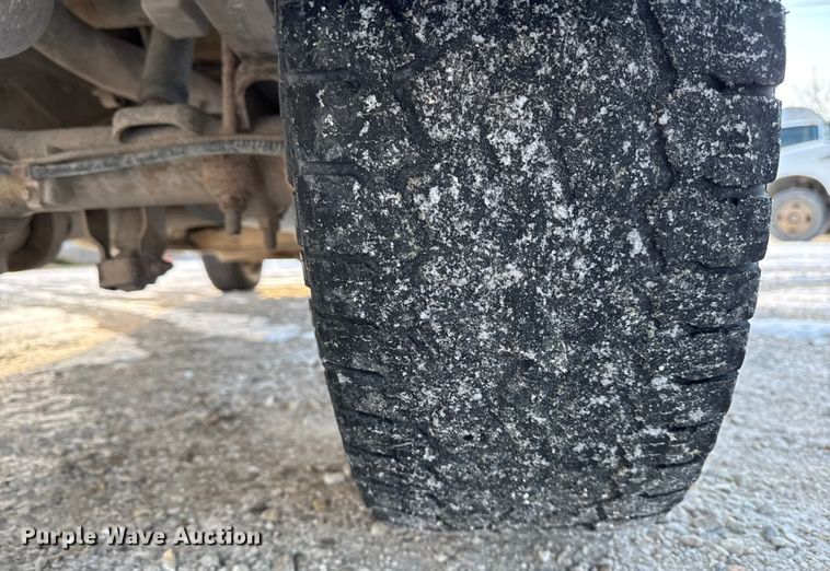 image for item OE9512 2003 Chevrolet Silverado 2500HD Ext. Cab pickup truck