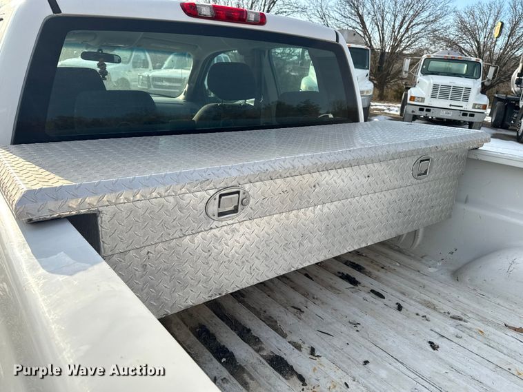 image for item OE9514 2011 Chevrolet Silverado 1500 Ext. Cab pickup truck