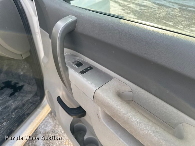 image for item OE9514 2011 Chevrolet Silverado 1500 Ext. Cab pickup truck