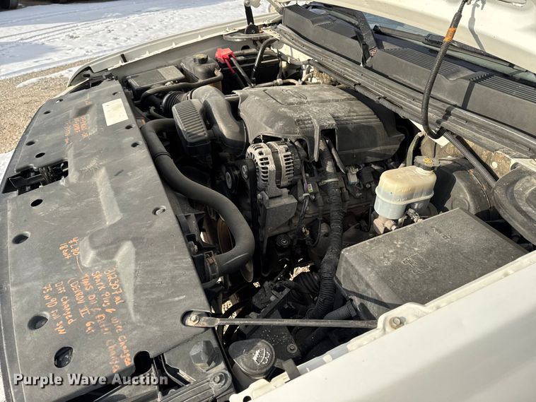 image for item OE9514 2011 Chevrolet Silverado 1500 Ext. Cab pickup truck