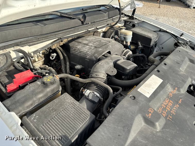 image for item OE9514 2011 Chevrolet Silverado 1500 Ext. Cab pickup truck