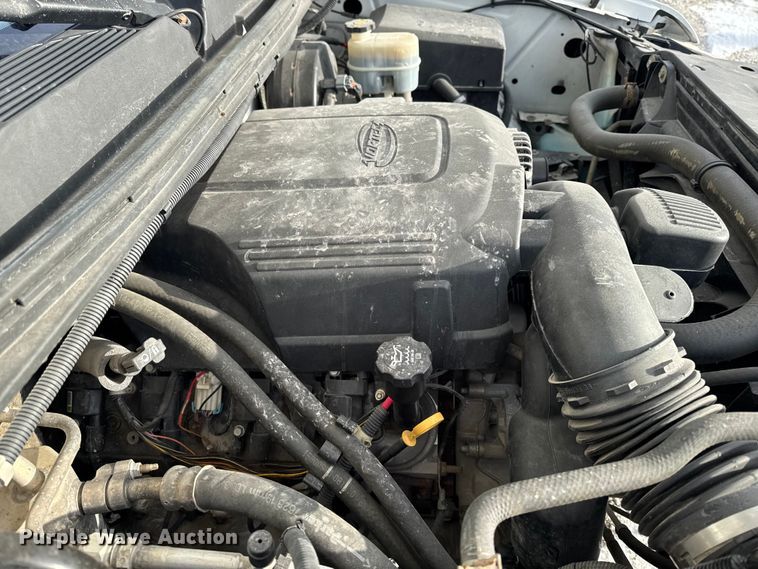 image for item OE9514 2011 Chevrolet Silverado 1500 Ext. Cab pickup truck