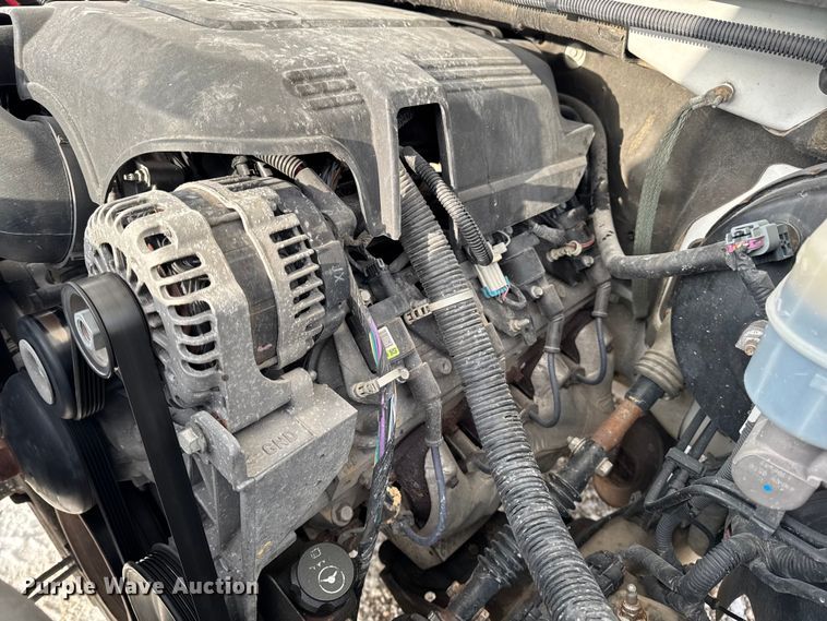 image for item OE9514 2011 Chevrolet Silverado 1500 Ext. Cab pickup truck