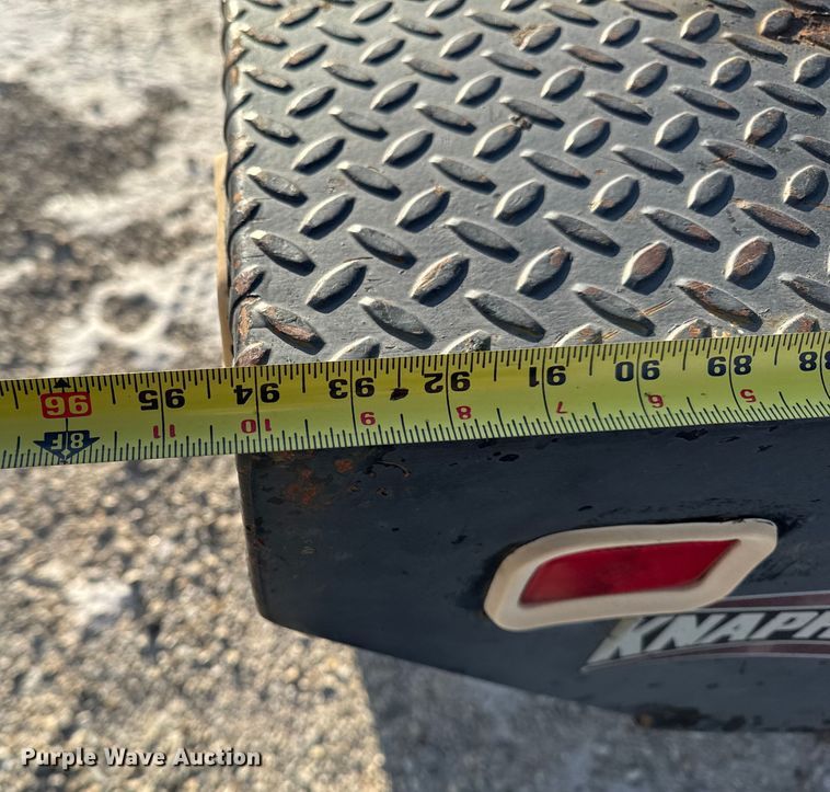 image for item OE9515 2005 Ford F350 Super Duty flatbed pickup truck