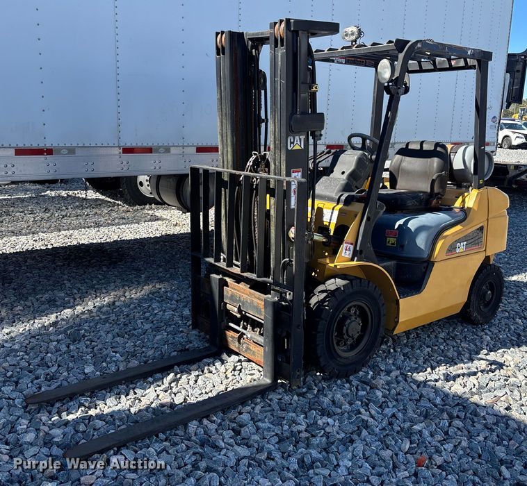 image for item YA1193 Caterpillar FG25N forklift