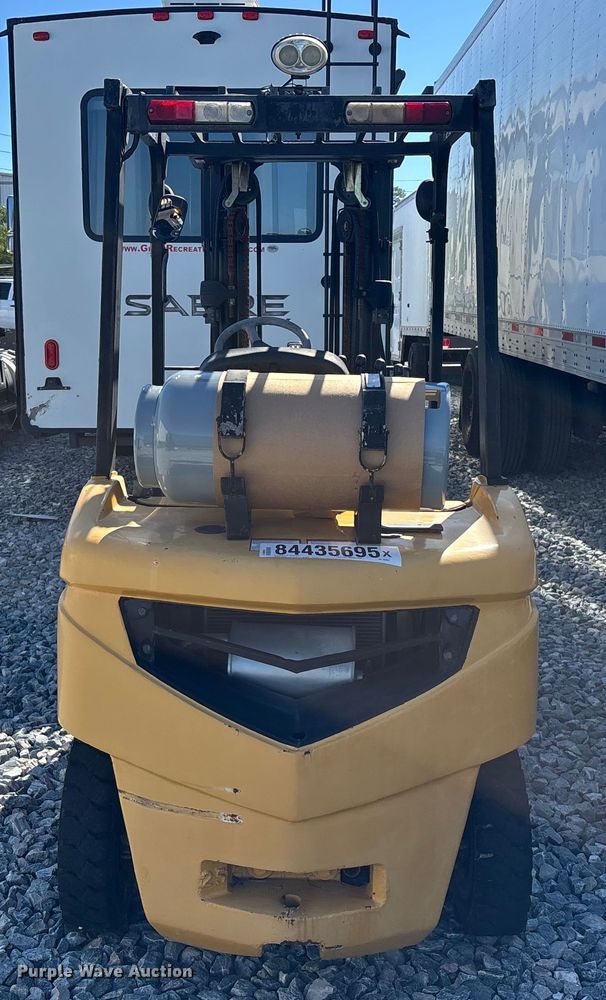 image for item YA1193 Caterpillar FG25N forklift