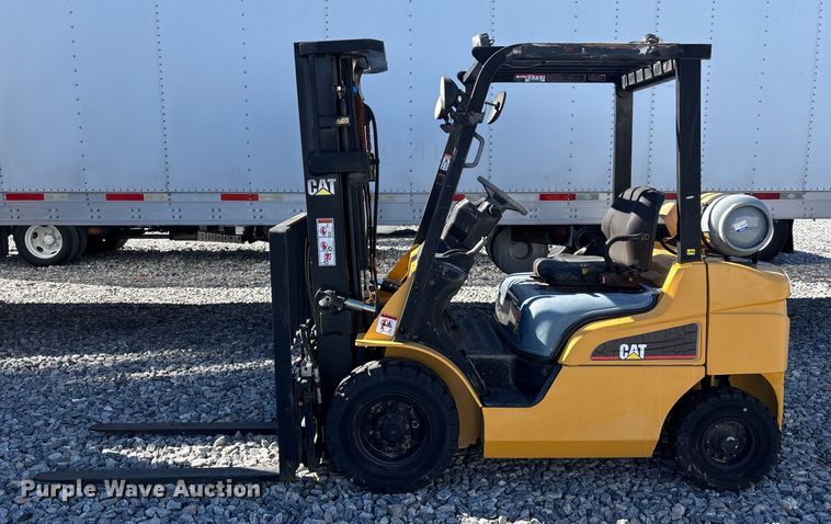 image for item YA1193 Caterpillar FG25N forklift