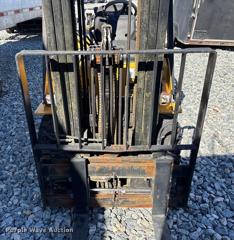image for item YA1193 Caterpillar FG25N forklift