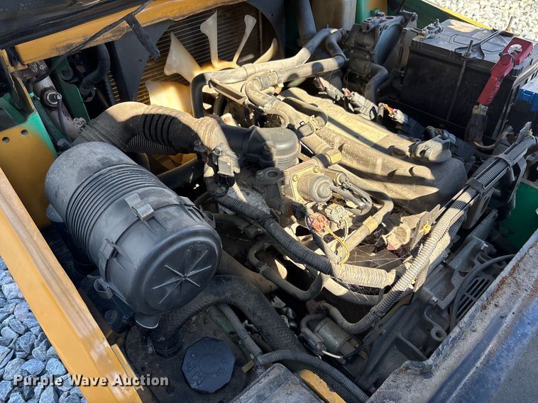 image for item YA1193 Caterpillar FG25N forklift