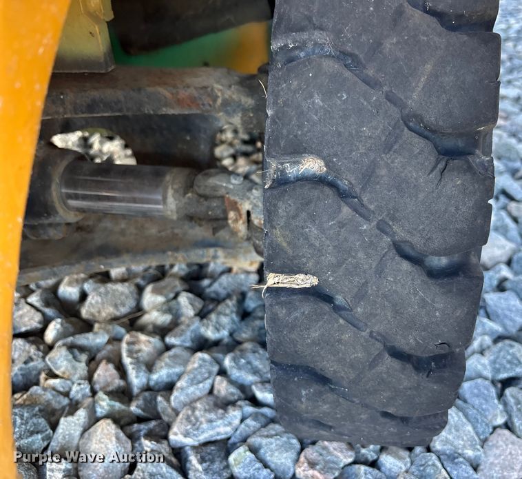 image for item YA1193 Caterpillar FG25N forklift