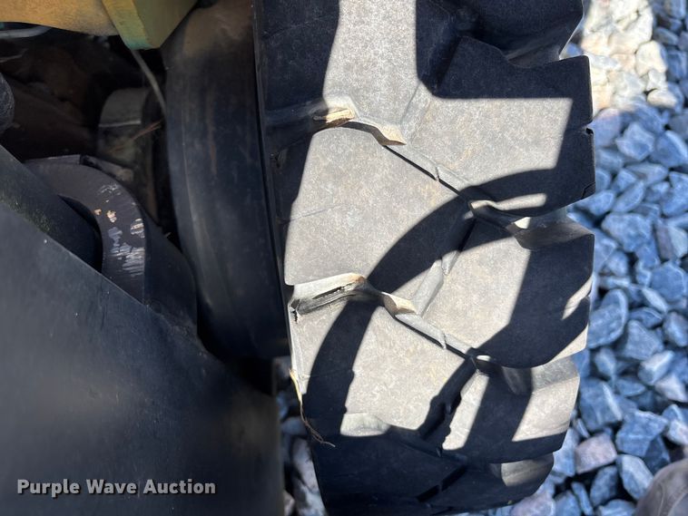 image for item YA1193 Caterpillar FG25N forklift