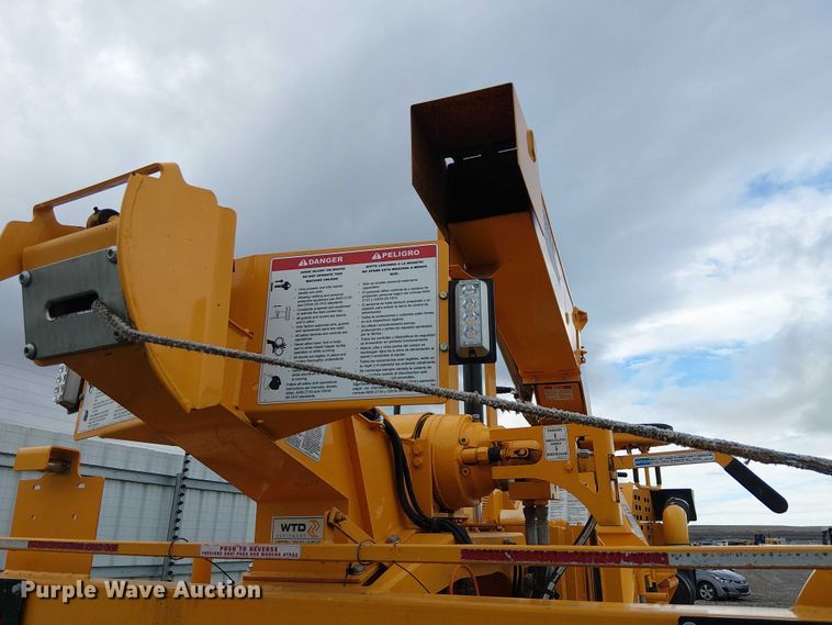 image for item YA1889 2021 Bandit Intimidator 18XP wood chipper