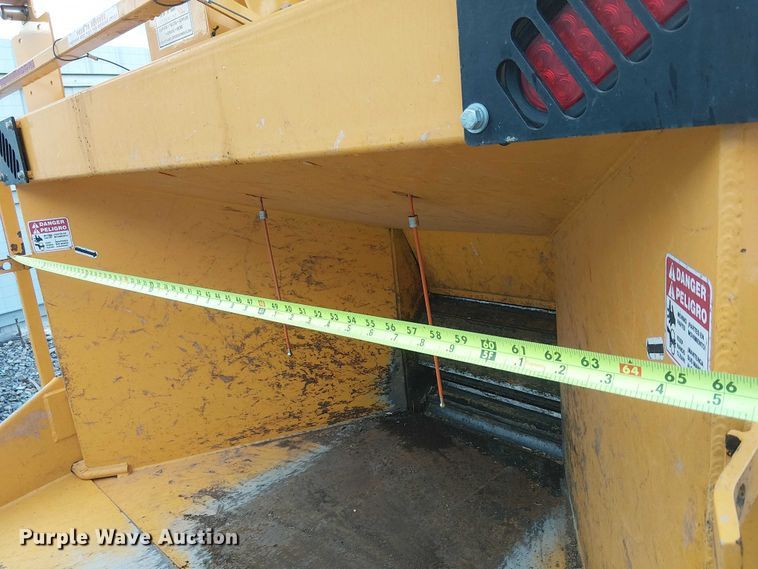 image for item YA1889 2021 Bandit Intimidator 18XP wood chipper