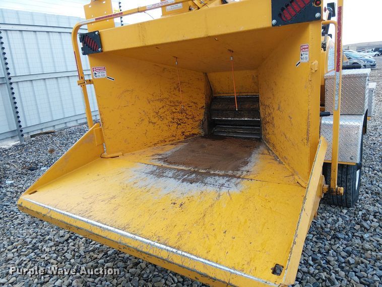 image for item YA1889 2021 Bandit Intimidator 18XP wood chipper