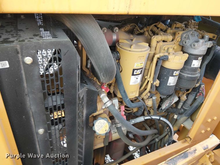 image for item YA1889 2021 Bandit Intimidator 18XP wood chipper