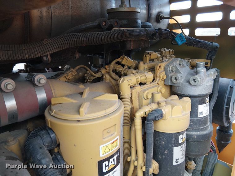 image for item YA1889 2021 Bandit Intimidator 18XP wood chipper