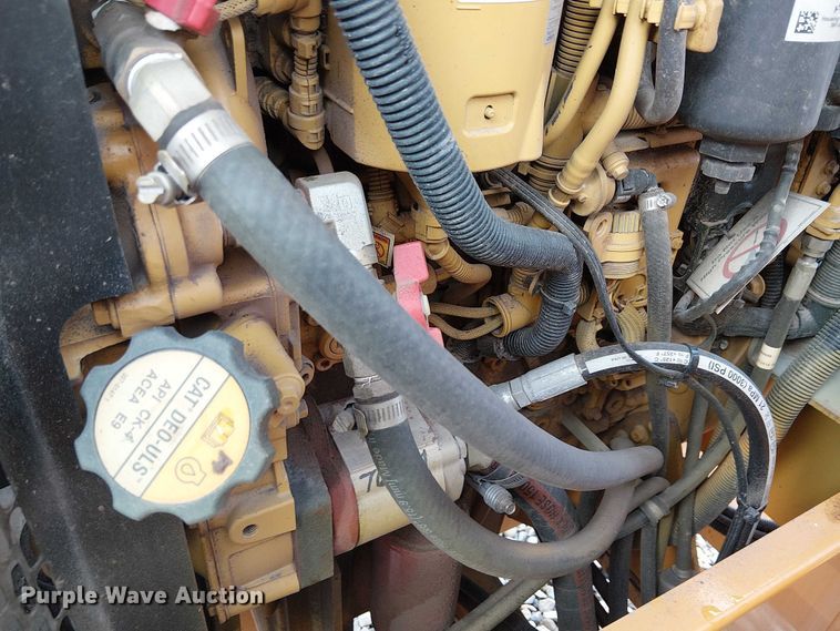 image for item YA1889 2021 Bandit Intimidator 18XP wood chipper