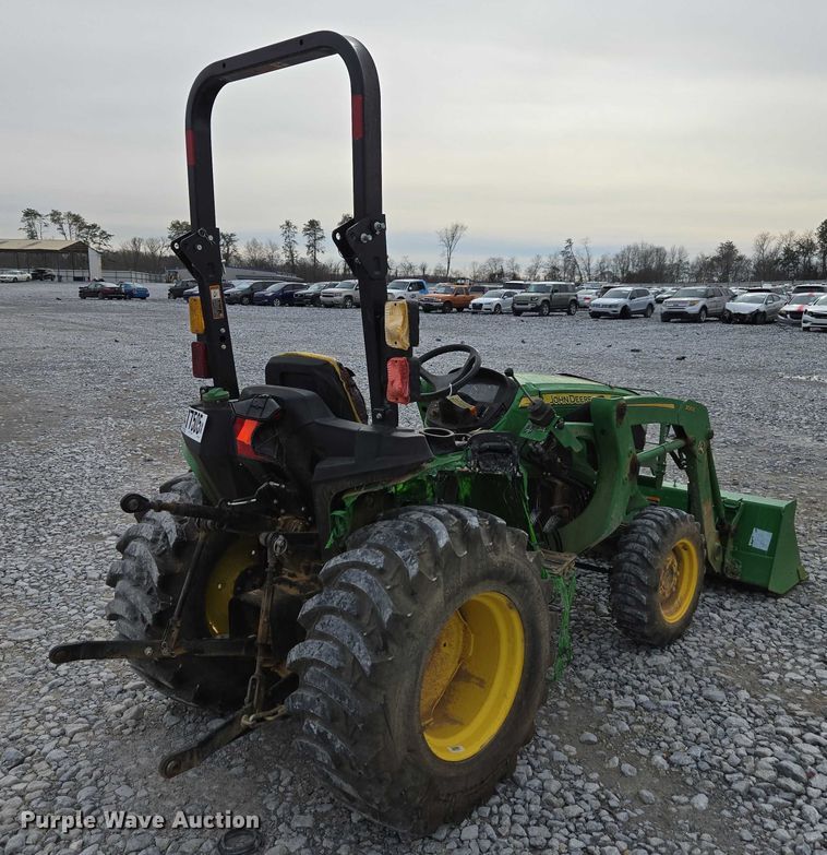 image for item YA2163 2009 John Deere 3032E MFWD tractor