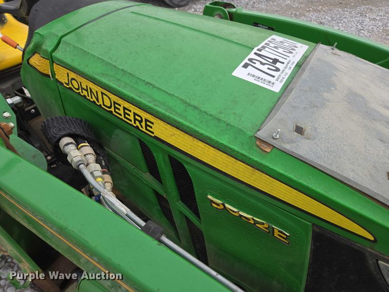 image for item YA2163 2009 John Deere 3032E MFWD tractor