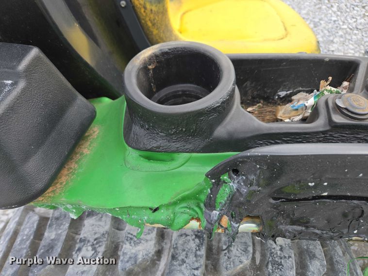 image for item YA2163 2009 John Deere 3032E MFWD tractor