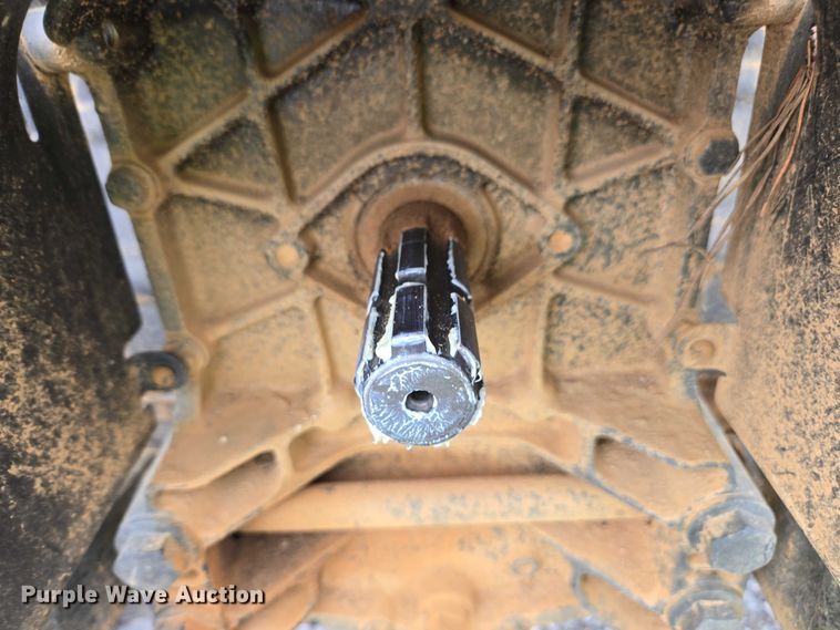 image for item YA2163 2009 John Deere 3032E MFWD tractor