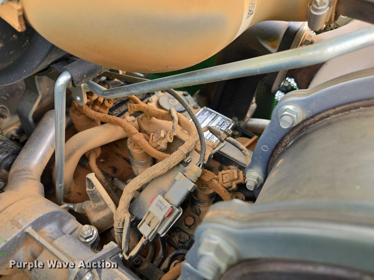 image for item YA2163 2009 John Deere 3032E MFWD tractor