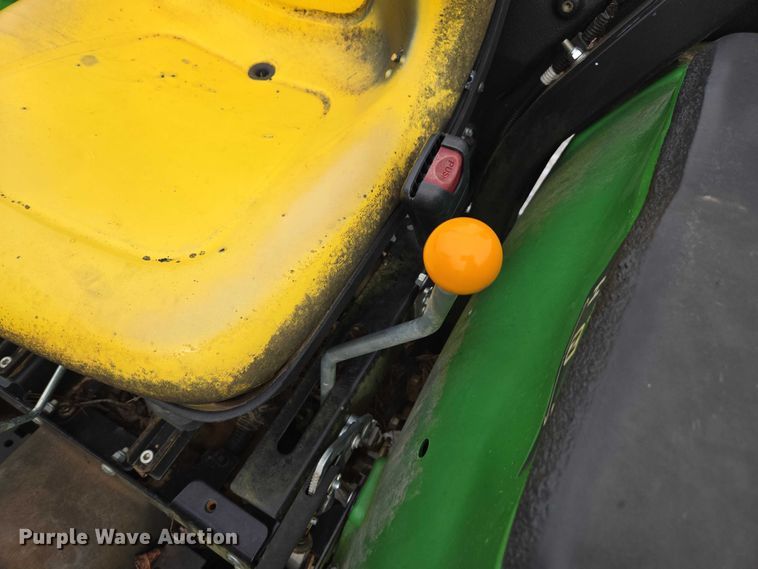 image for item YA2163 2009 John Deere 3032E MFWD tractor