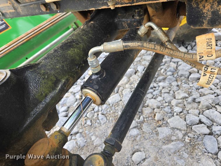 image for item YA2163 2009 John Deere 3032E MFWD tractor