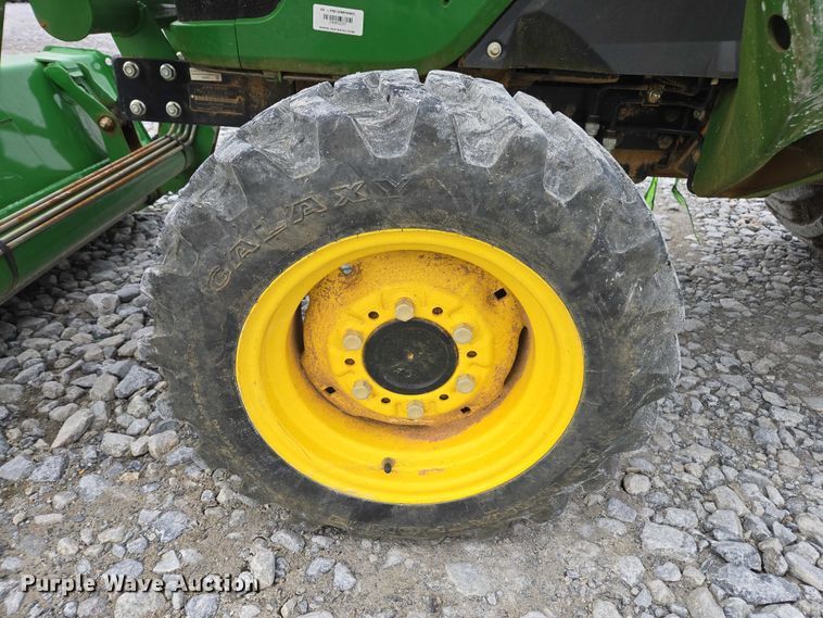 image for item YA2163 2009 John Deere 3032E MFWD tractor