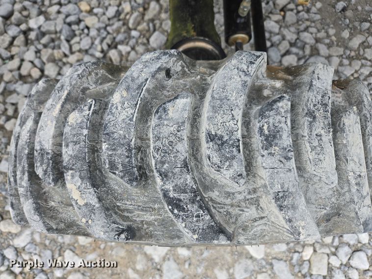 image for item YA2163 2009 John Deere 3032E MFWD tractor