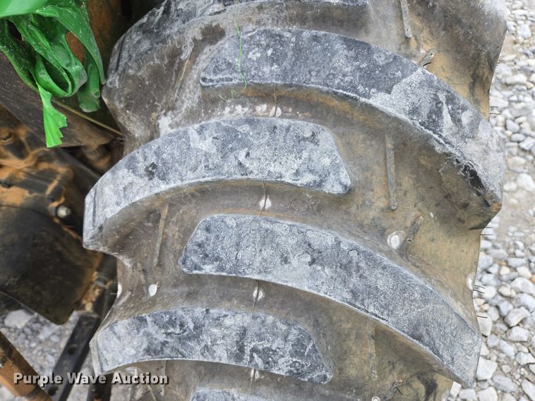 image for item YA2163 2009 John Deere 3032E MFWD tractor