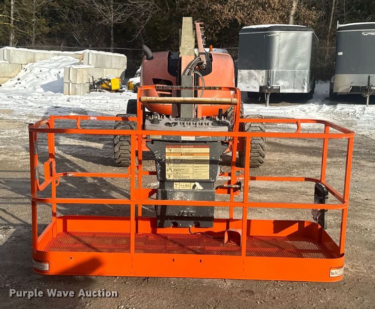 image for item DO2377 JLG 600AJ boom lift