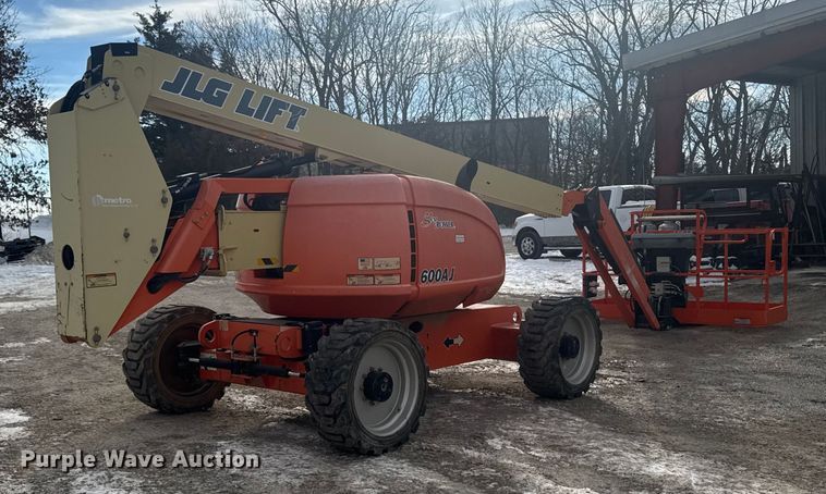 image for item DO2377 JLG 600AJ boom lift