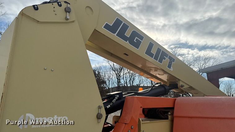 image for item DO2377 JLG 600AJ boom lift