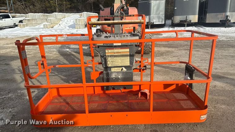 image for item DO2377 JLG 600AJ boom lift