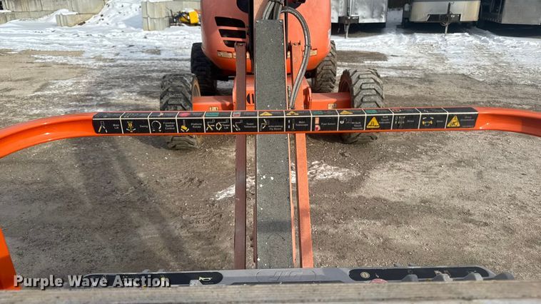 image for item DO2377 JLG 600AJ boom lift