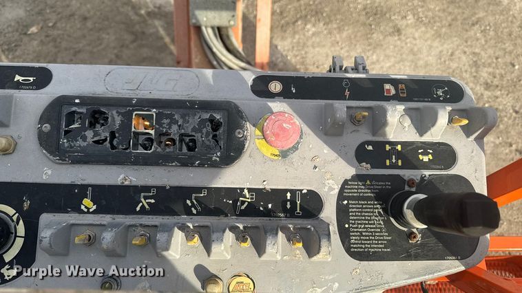 image for item DO2377 JLG 600AJ boom lift