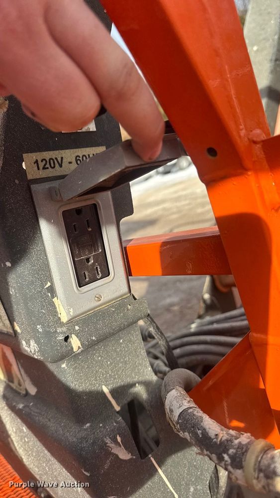 image for item DO2377 JLG 600AJ boom lift