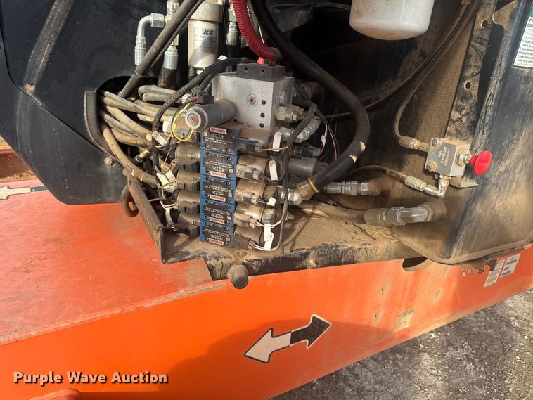 image for item DO2377 JLG 600AJ boom lift