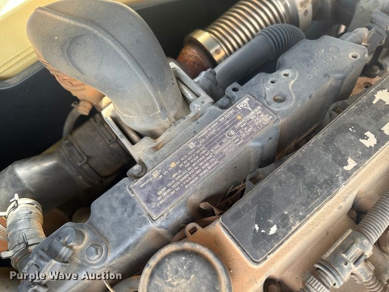 image for item DO2377 JLG 600AJ boom lift